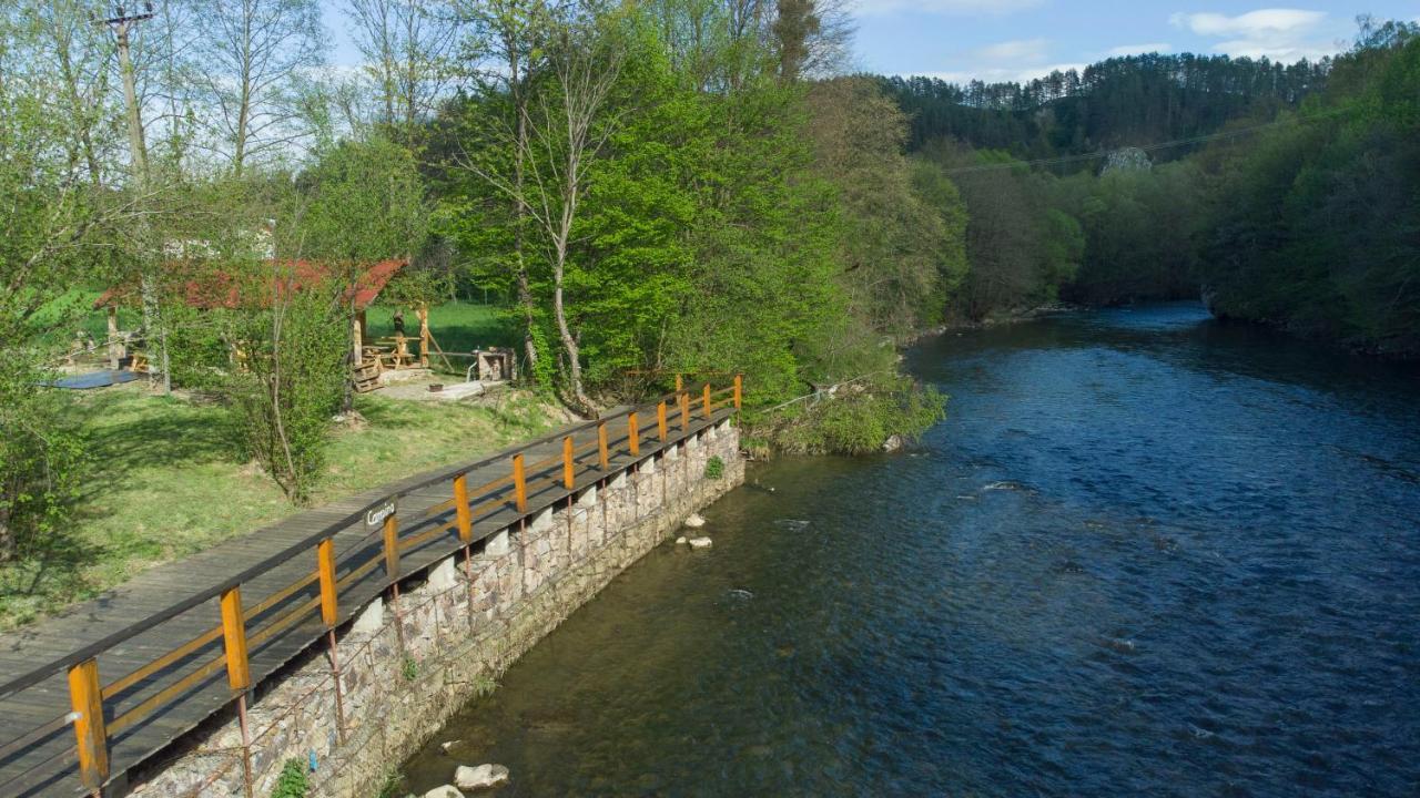 Campingul Apusenilor Hotel Vársonkolyos Kültér fotó